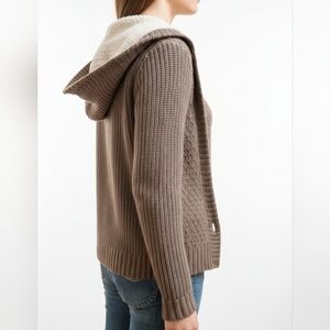 Brown Sweater Mossimo Supply Size Medium